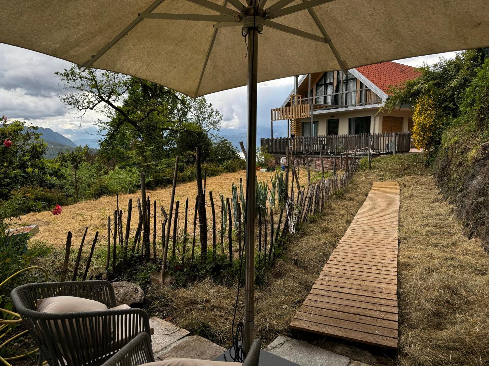 Agriturismo Voeuja Lago Maggiore Луїно Екстер'єр фото